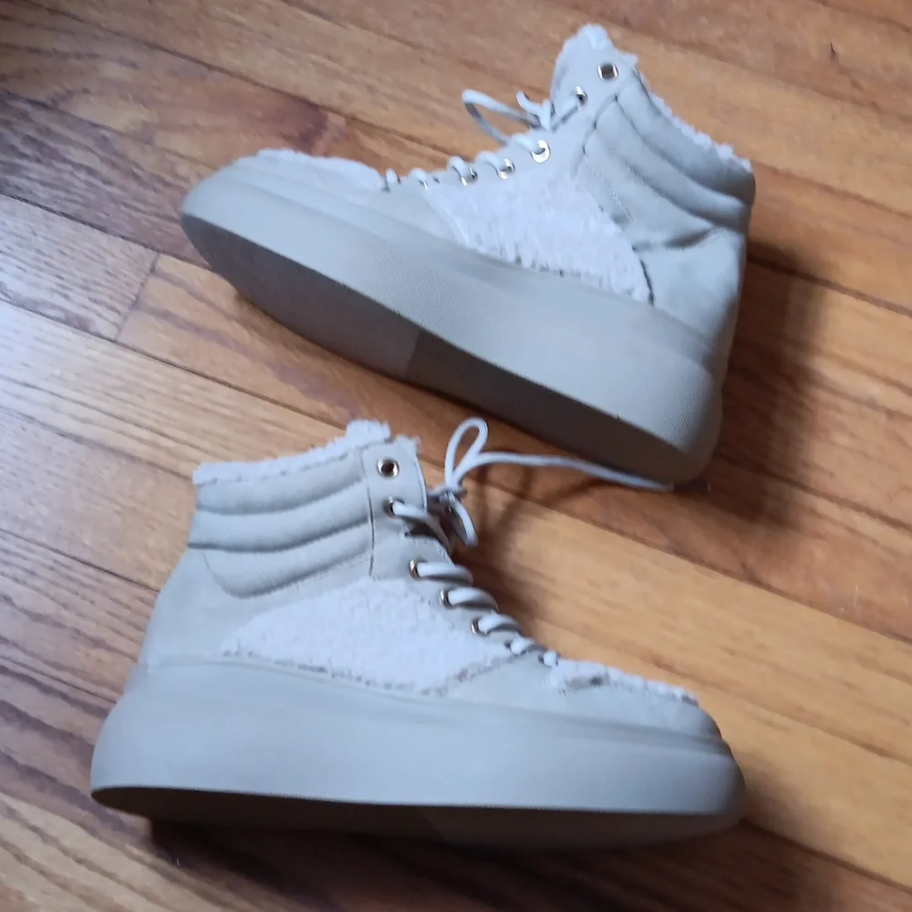Steve Madden Dream Shearling Platform Boot ■ Women's Size 10